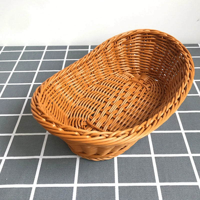 Cesta de vime trançada a mão